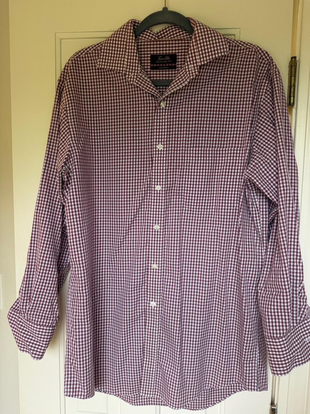 Tasso Elba Burgundy and White Gingham Dress Shirt 15 1/2, 32/33